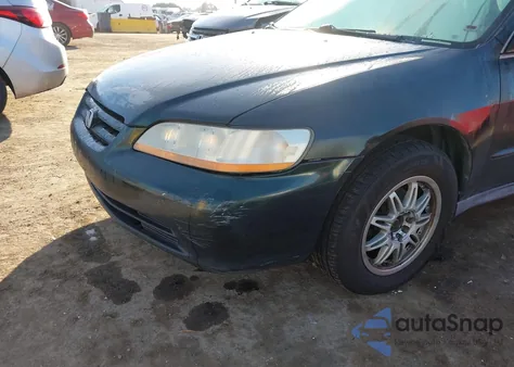 2001 Honda Accord Value Package из США, поврежденный, VIN 1HGCF86601A125051